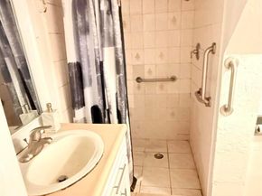 411 Vienna Street, San Francisco CA 94112