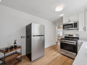 3241 Briggs Ave, Alameda CA 94501