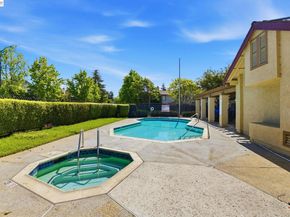 935 Cherry Glen Cir 219, Fremont CA 94536