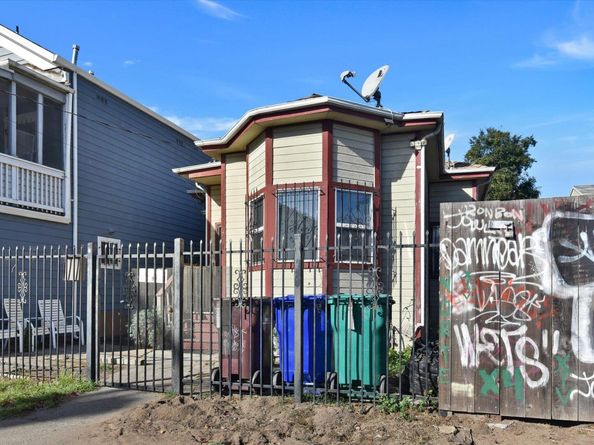 731 Campbell St, Oakland CA 94607