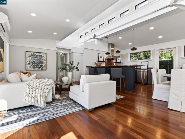 3402 Hall Ln, Lafayette CA 94549