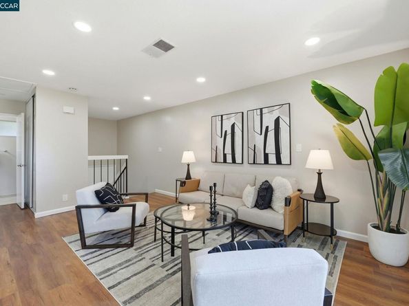 2332 D St, Hayward CA 94541