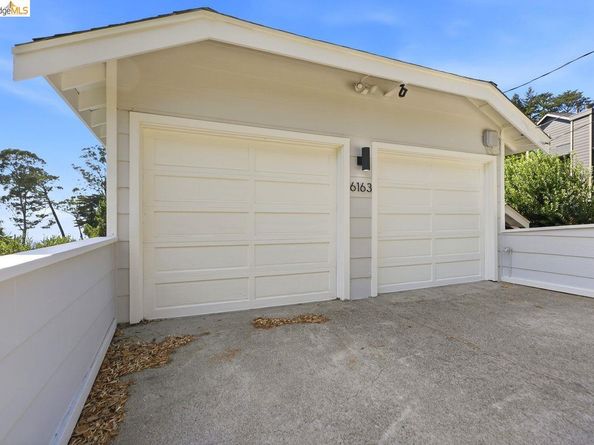 6163 Girvin Dr, Oakland CA 94611