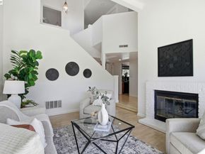 6010 Peppertree Ct, Newark CA 94560