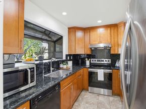6010 Peppertree Ct, Newark CA 94560