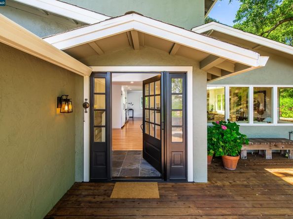 3348 Walnut Ln, Lafayette CA 94549