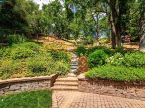 3348 Walnut Ln, Lafayette CA 94549