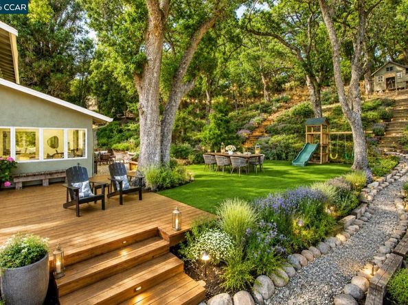 3348 Walnut Ln, Lafayette CA 94549