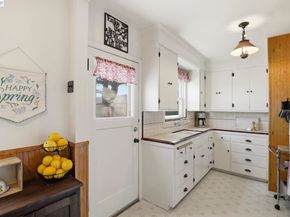 37340 Locust St, Newark CA 94560