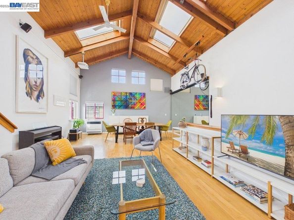 2932 Filbert St 2, Oakland CA 94608