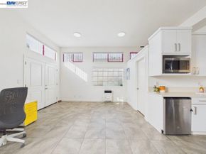 2932 Filbert St 2, Oakland CA 94608