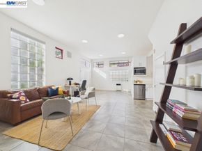 2932 Filbert St 2, Oakland CA 94608