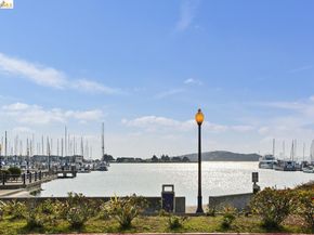 6 Schooner Ct, Richmond CA 94804