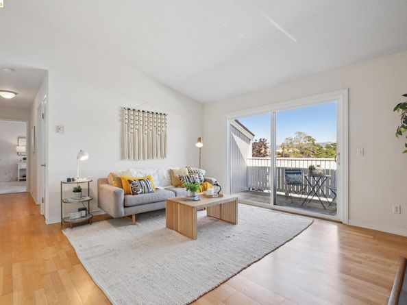 6 Schooner Ct, Richmond CA 94804