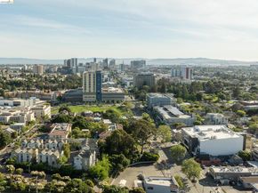 4283 Howe Street, Oakland CA 94611