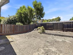7359-7361 Glenoaks Way, Dublin CA 94568