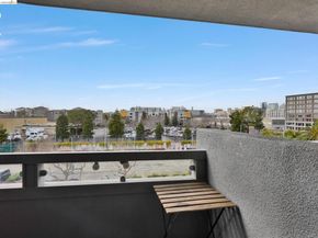 5 Embarcadero West 322, Oakland CA 94607