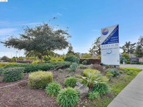 5 Embarcadero West 322, Oakland CA 94607