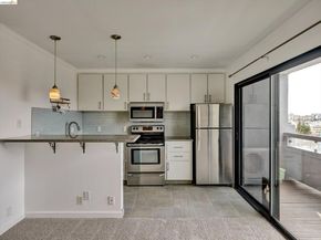 5 Embarcadero West 322, Oakland CA 94607