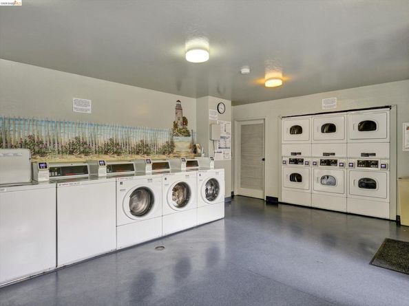 5 Embarcadero West 322, Oakland CA 94607