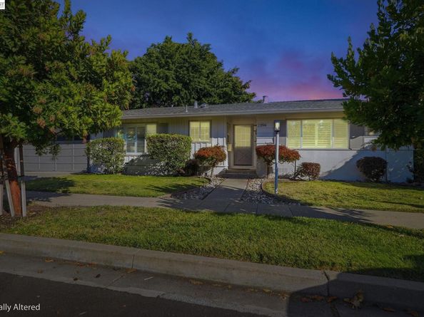 2394 Tahiti St, Hayward CA 94545