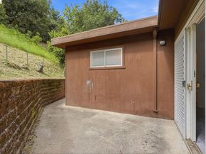 33 Eastwood Ct, Oakland CA 94611