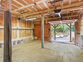 33 Eastwood Ct, Oakland CA 94611