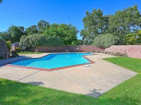 1288 Pine Creek Way Apt C, Concord CA 94520