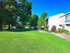 1288 Pine Creek Way Apt C, Concord CA 94520