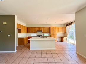 852 Meadow View Dr, Richmond CA 94806