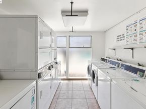 1825 Shoreline Dr 108, Alameda CA 94501