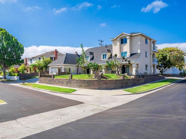 1622 Pegasus St, Newport Beach CA 92660