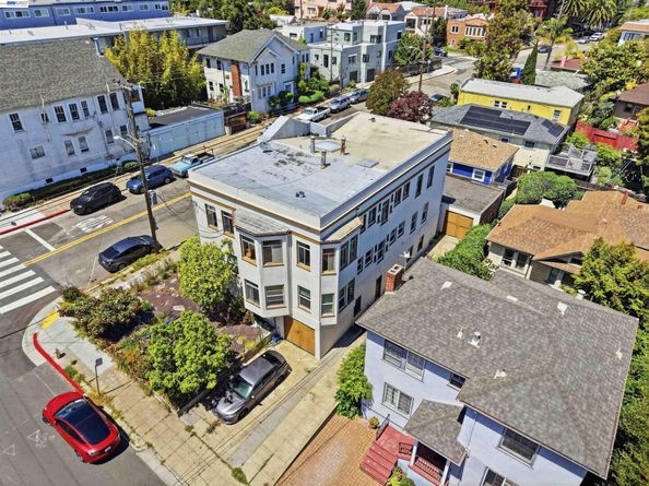 304 Fairmount Ave, Oakland CA 94611