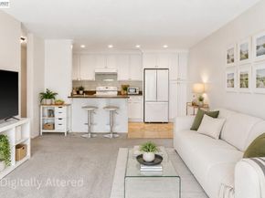 960 Shorepoint Court 214, Alameda CA 94501