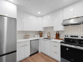 2111 Latham St 307, Mountain View CA 94040