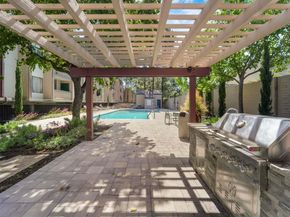 2111 Latham St 307, Mountain View CA 94040