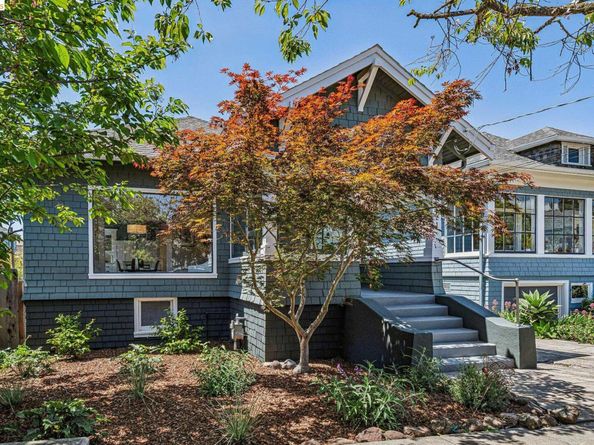 6521 Dover St, Berkeley CA 94703