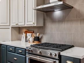 6521 Dover St, Berkeley CA 94703