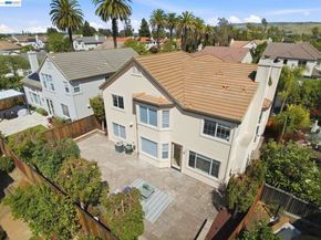 43461 Laurel Glen Cmn, Fremont CA 94539