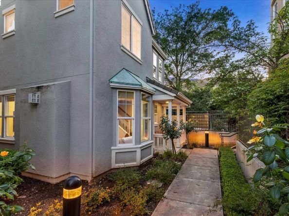 5880 Hillbrook Pl, Dublin CA 94568