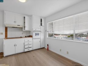 4810 Fairfax, Oakland CA 94601