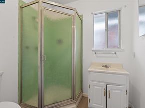 4810 Fairfax, Oakland CA 94601