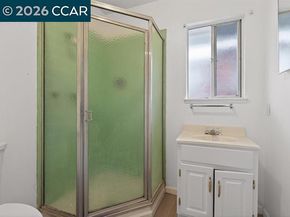 4810 Fairfax, Oakland CA 94601
