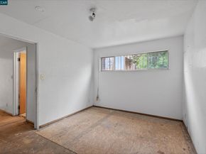 4810 Fairfax, Oakland CA 94601