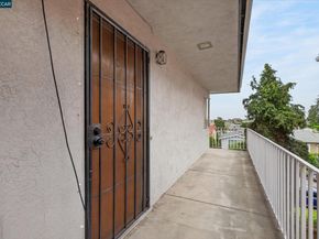 4810 Fairfax, Oakland CA 94601