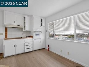 4810 Fairfax, Oakland CA 94601