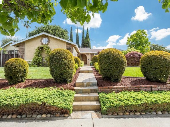 2616 Peartree Lane, San Jose CA 95121