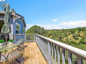 2964 Saklan Indian Dr, Walnut Creek CA 94595