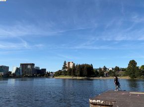 151 Lakeside Dr. 110, Oakland CA 94612