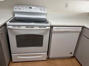 151 Lakeside Dr. 110, Oakland CA 94612